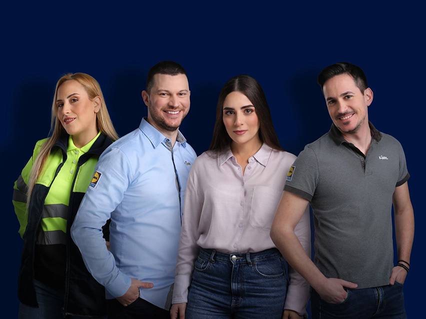 Εργαζόμενοι της DHL σε διαφορετικά τμήματα.